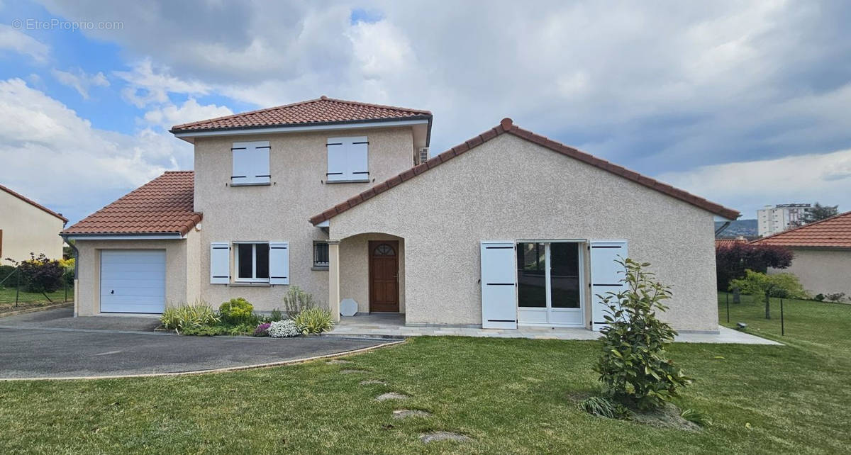 Maison à BELLERIVE-SUR-ALLIER