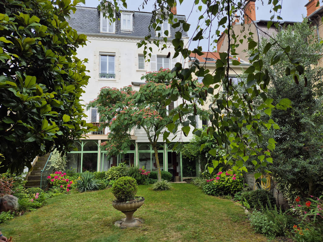 Maison à VICHY