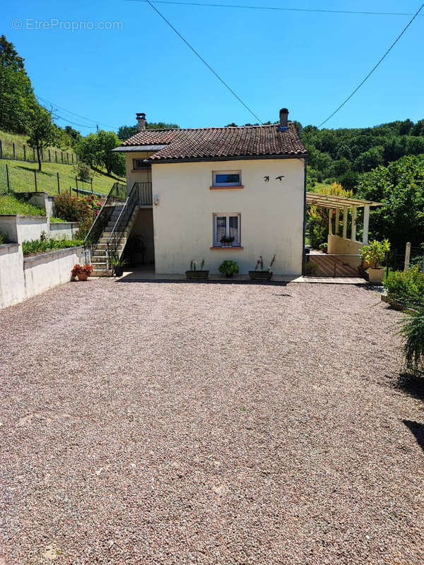 Maison à SAINT-LEON-SUR-L&#039;ISLE