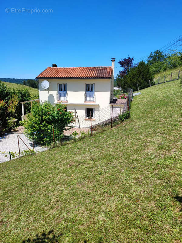 Maison à SAINT-LEON-SUR-L&#039;ISLE