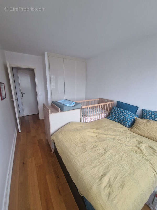 Appartement à PARIS-19E