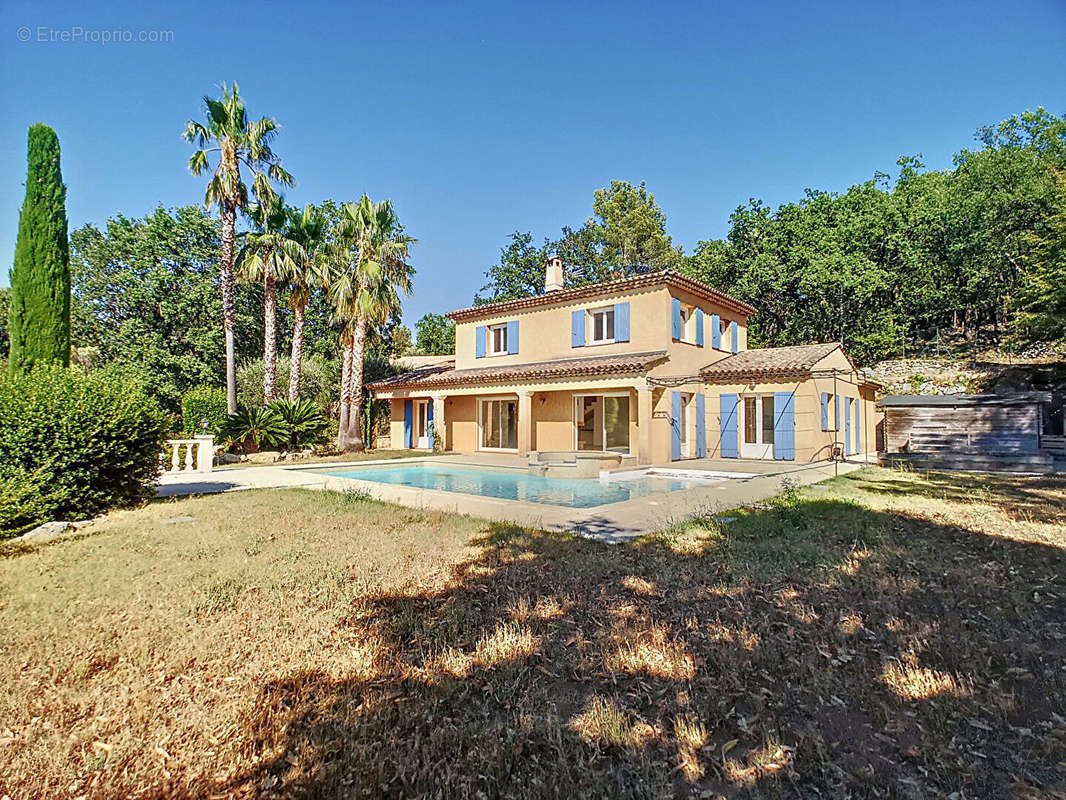 Maison à TOURRETTES-SUR-LOUP