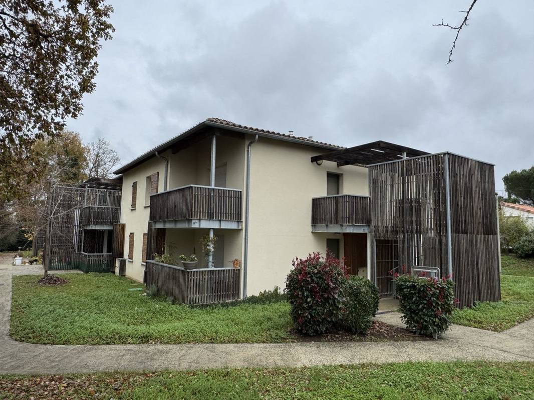 Appartement à LA SALVETAT-SAINT-GILLES