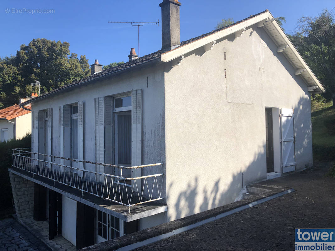 Maison à CHARROUX