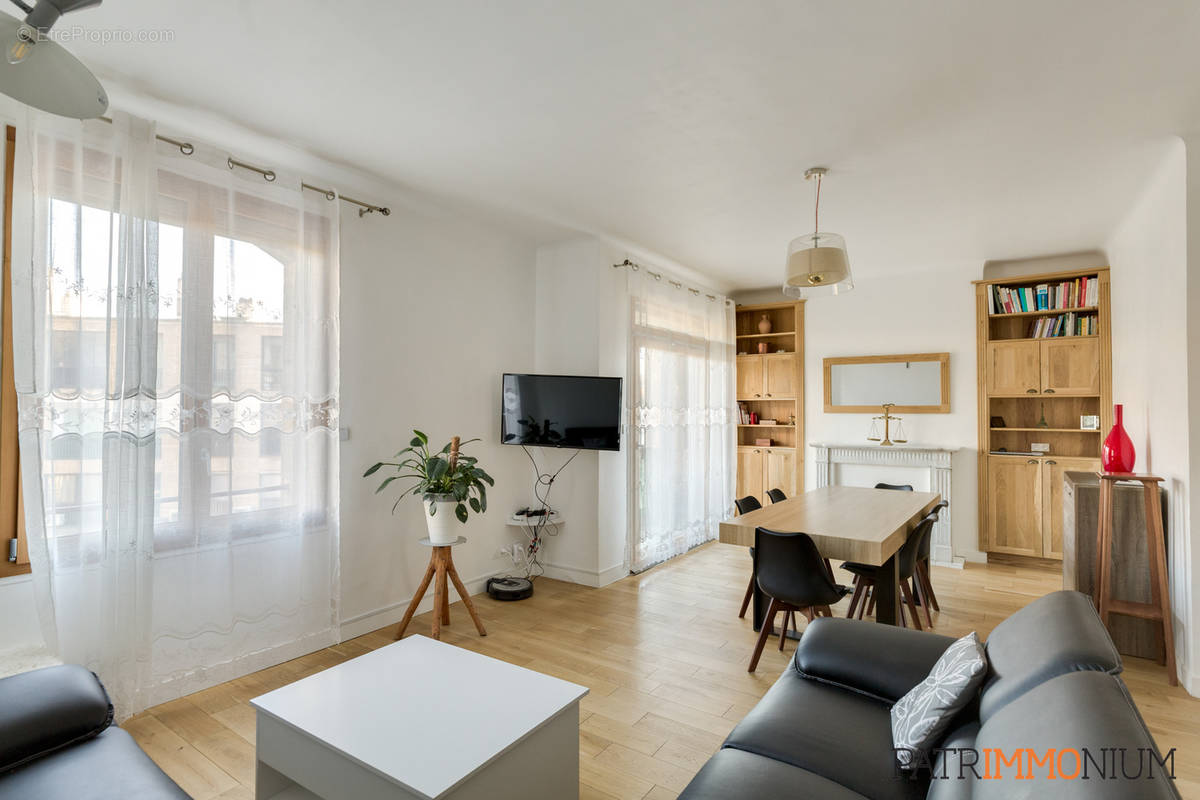 Appartement à MARSEILLE-2E