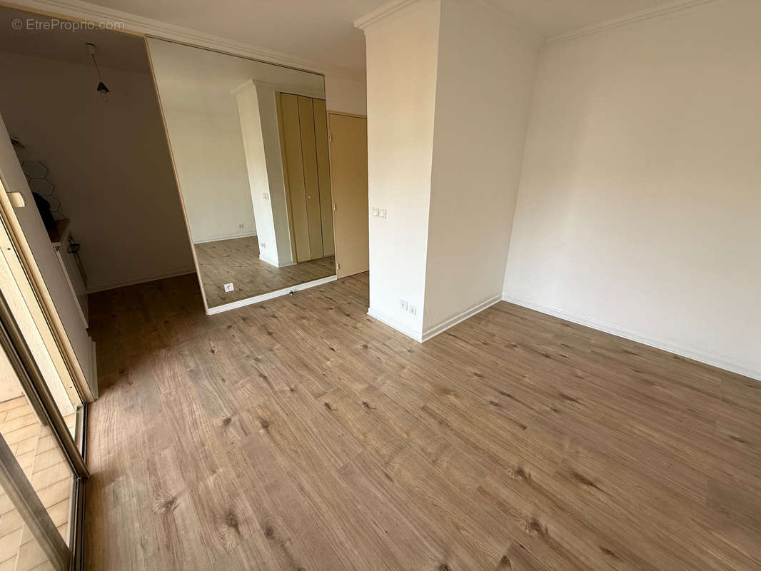 Appartement à LE CANNET