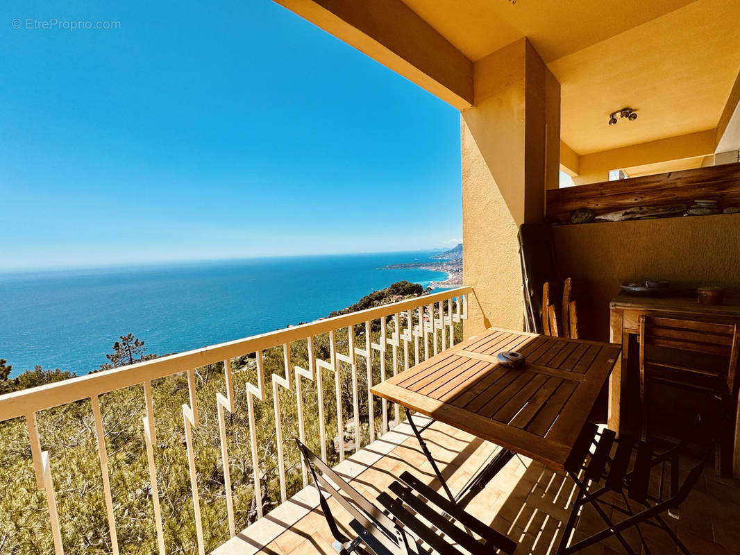 Appartement à MENTON