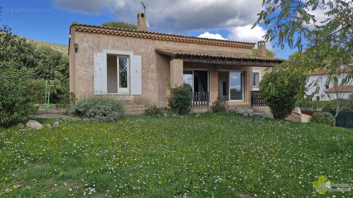 Maison à PUYLOUBIER