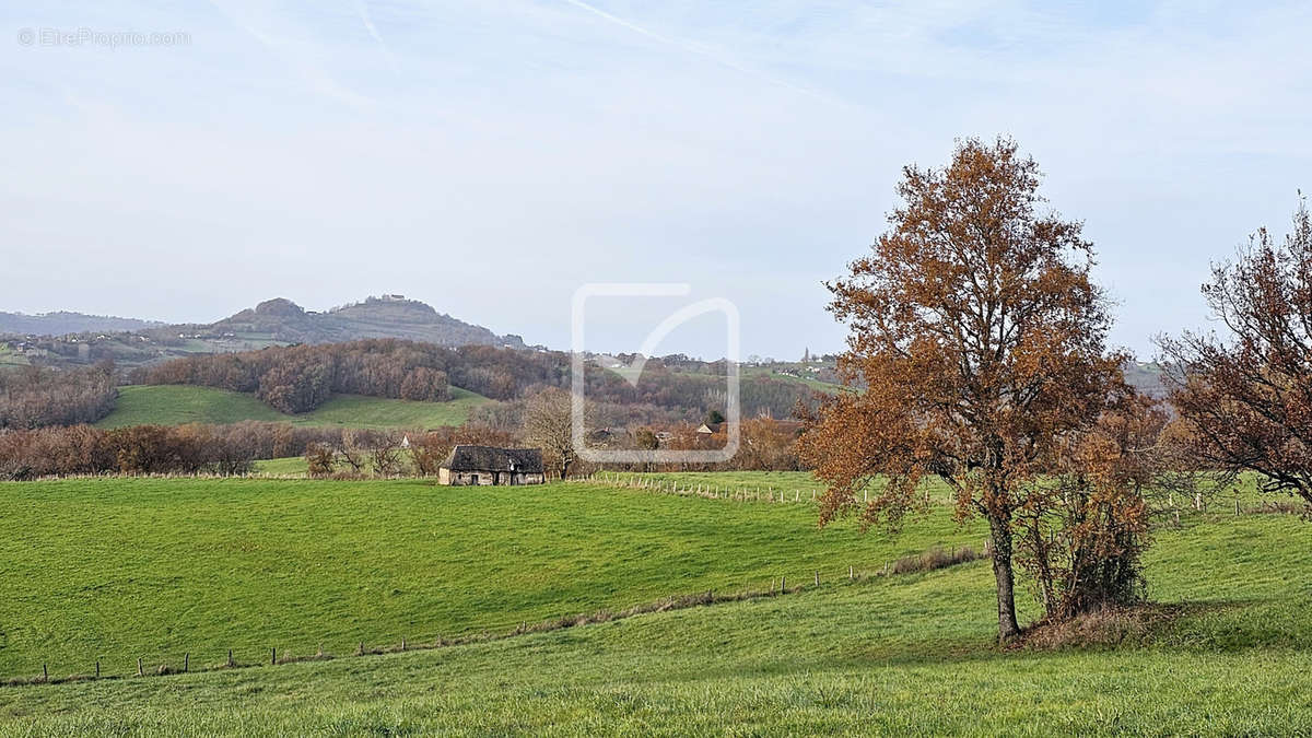 Terrain à MANSAC