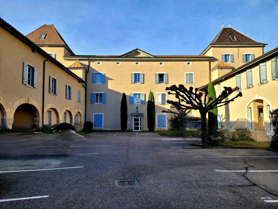 Appartement à JASSANS-RIOTTIER