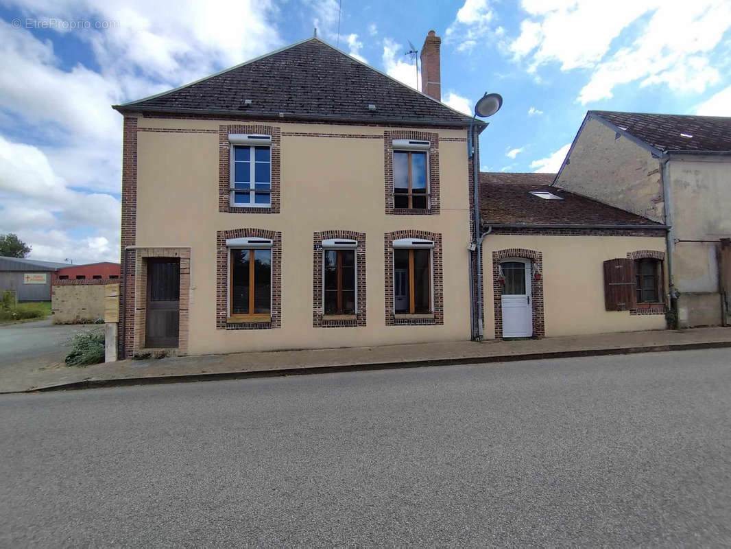 Appartement à TOUROUVRE