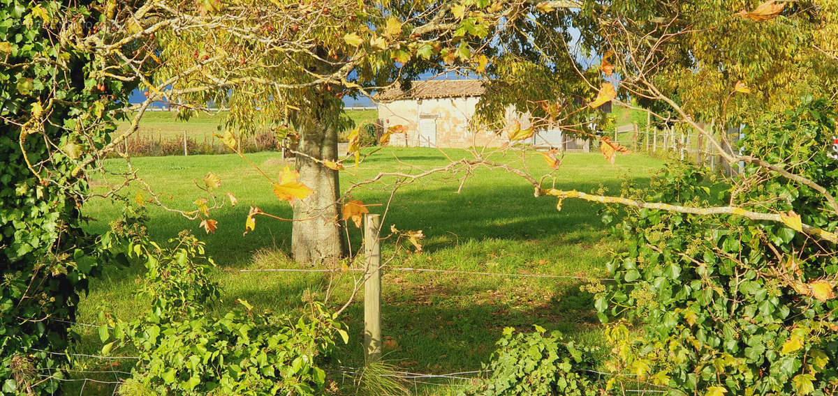 Maison à FAUGUEROLLES