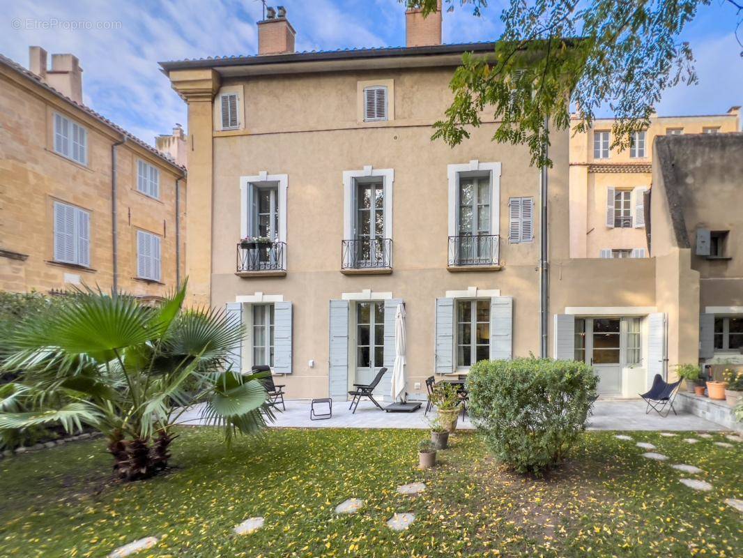 Appartement à AIX-EN-PROVENCE