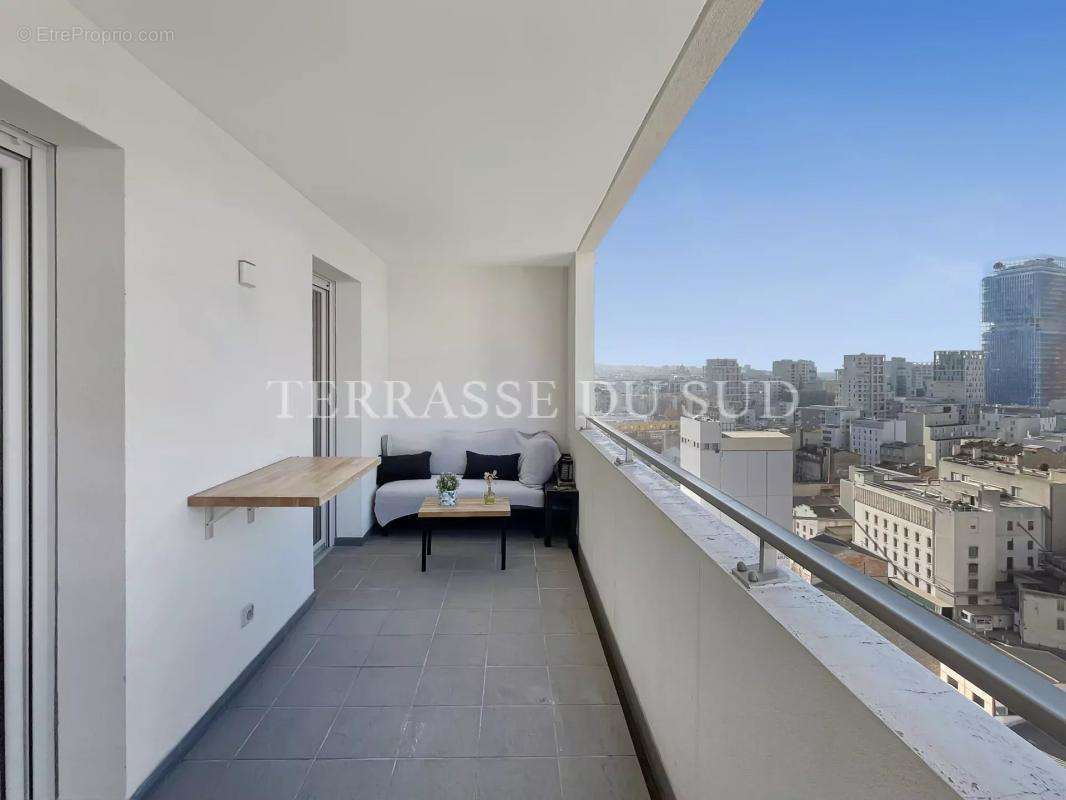 Appartement à MARSEILLE-3E