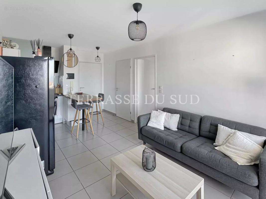 Appartement à MARSEILLE-3E