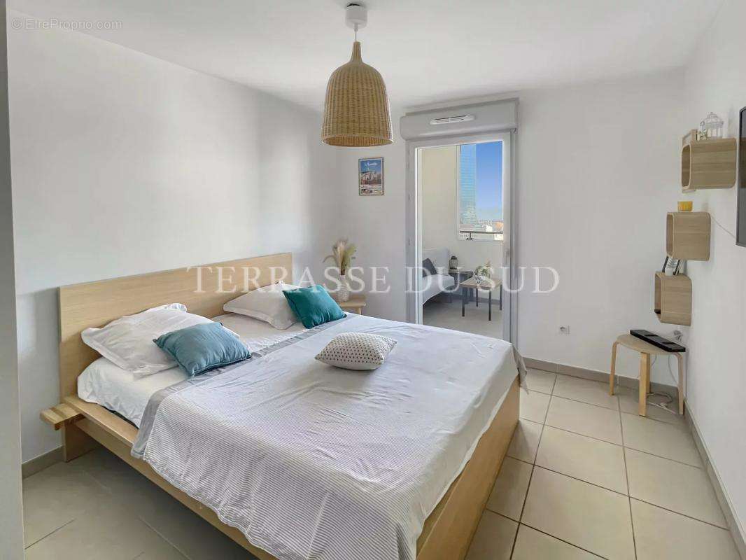 Appartement à MARSEILLE-3E