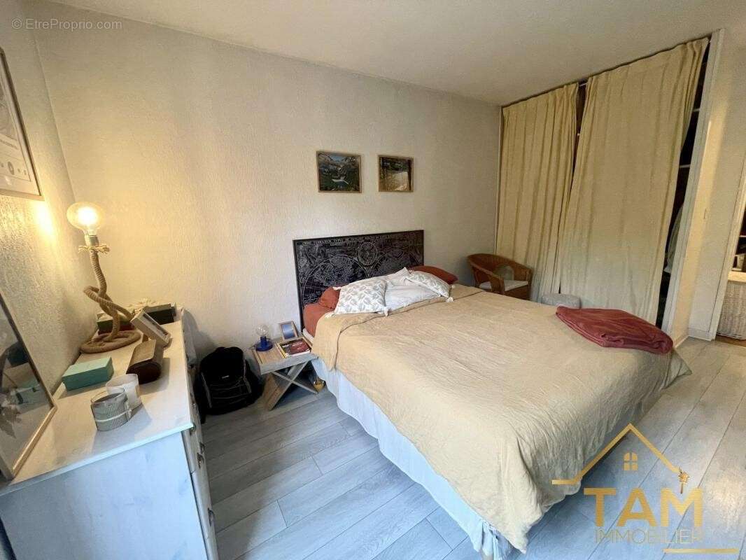 Appartement à SURESNES