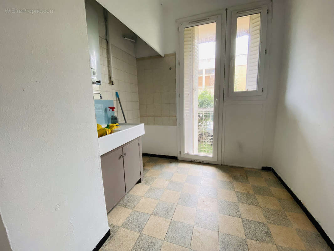 Appartement à MARSEILLE-10E