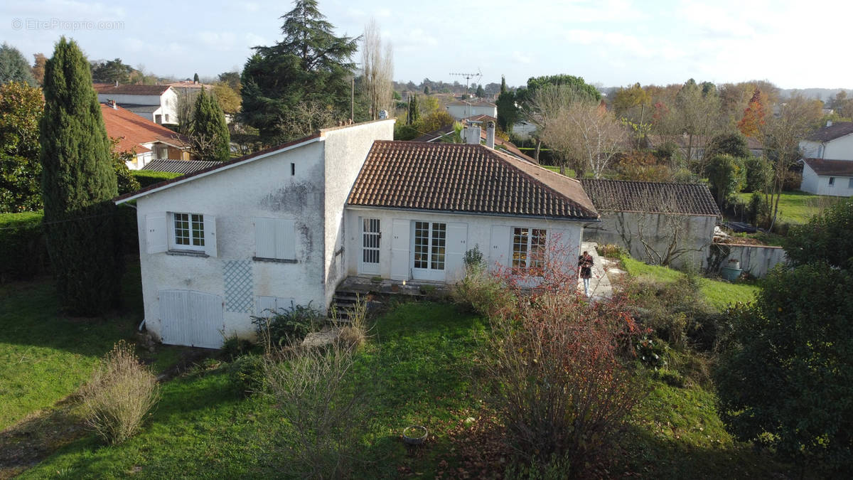 Maison à LE PASSAGE