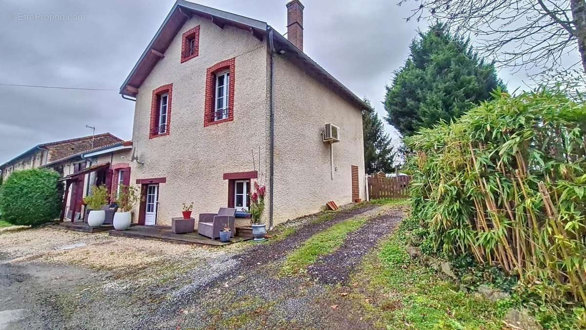 Maison à SAINT-OUEN-SUR-GARTEMPE