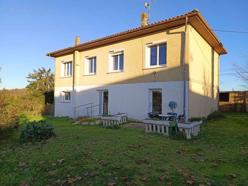 Maison à AIRE-SUR-L&#039;ADOUR