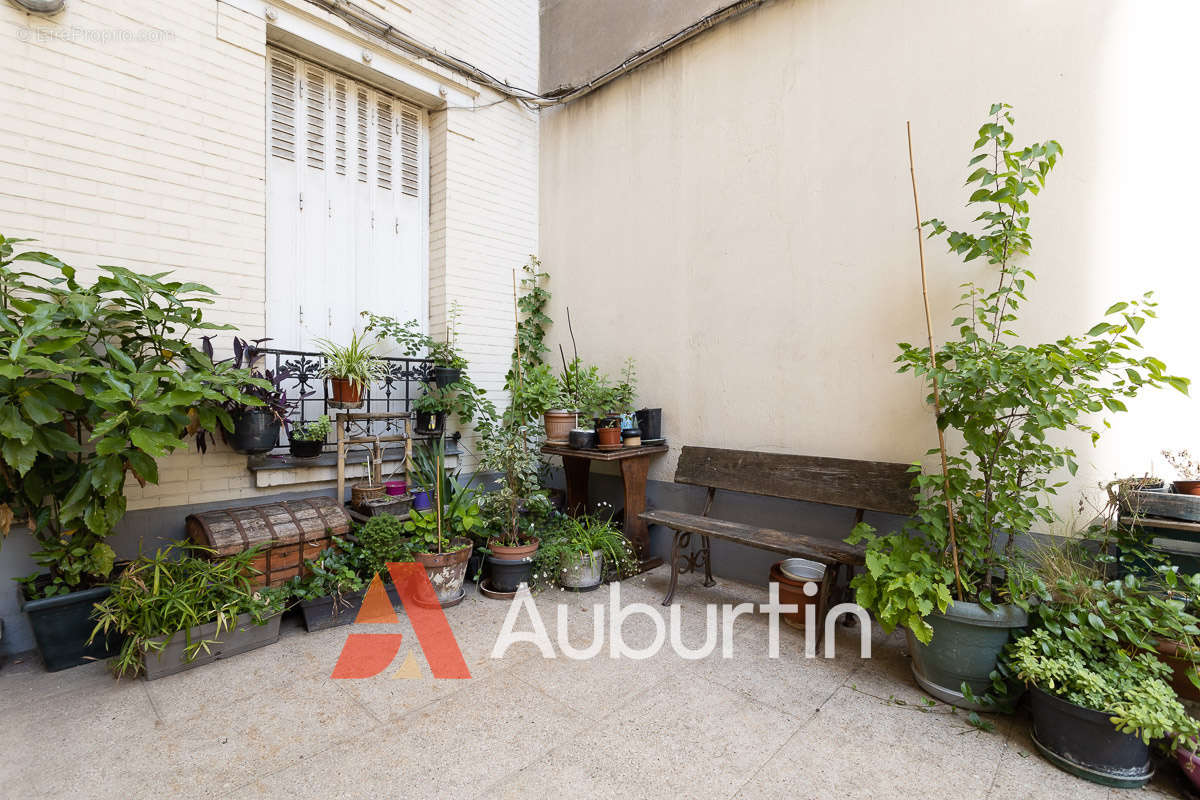 Appartement à PARIS-18E