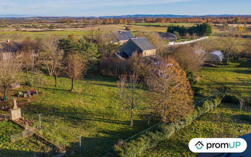 Terrain à MURET-LE-CHATEAU