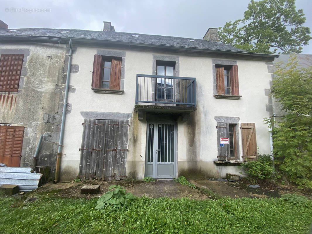 Maison à CHASTREIX