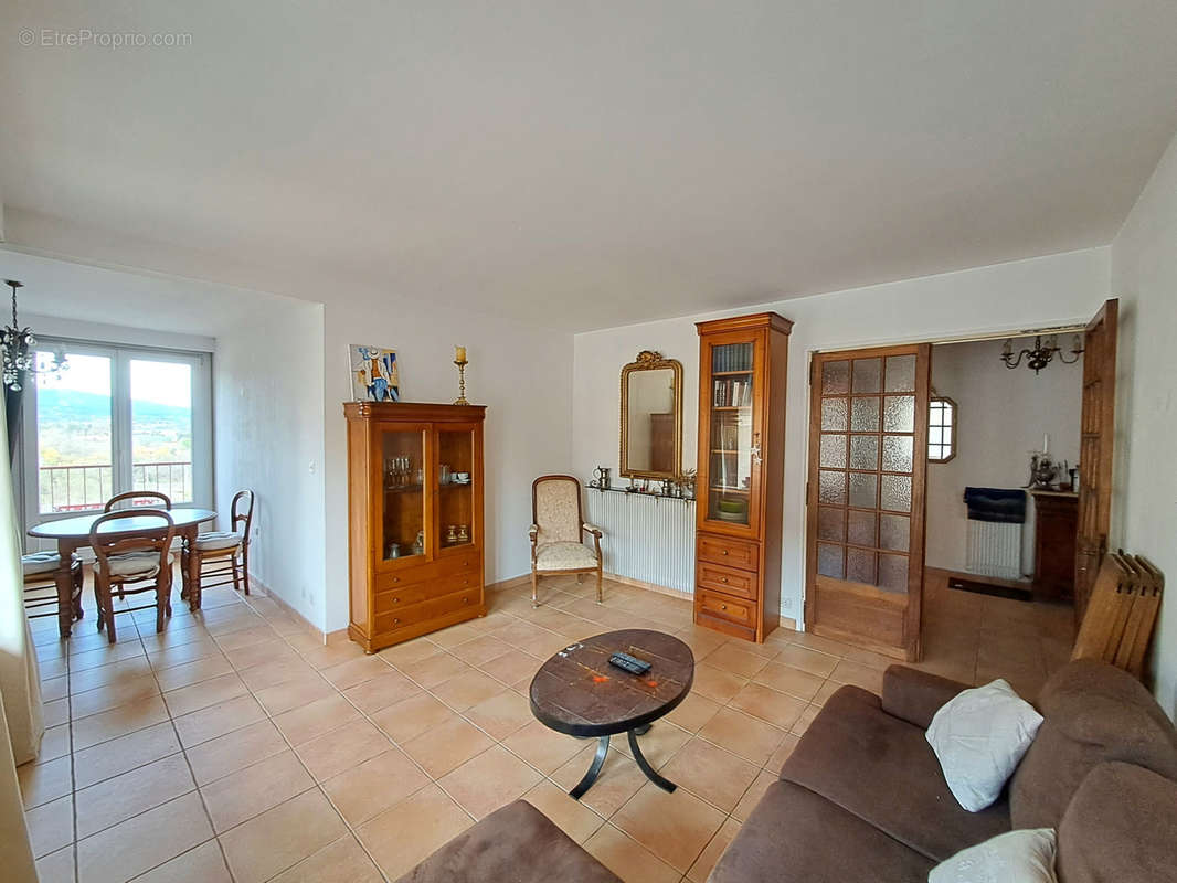 Appartement à AUBAGNE