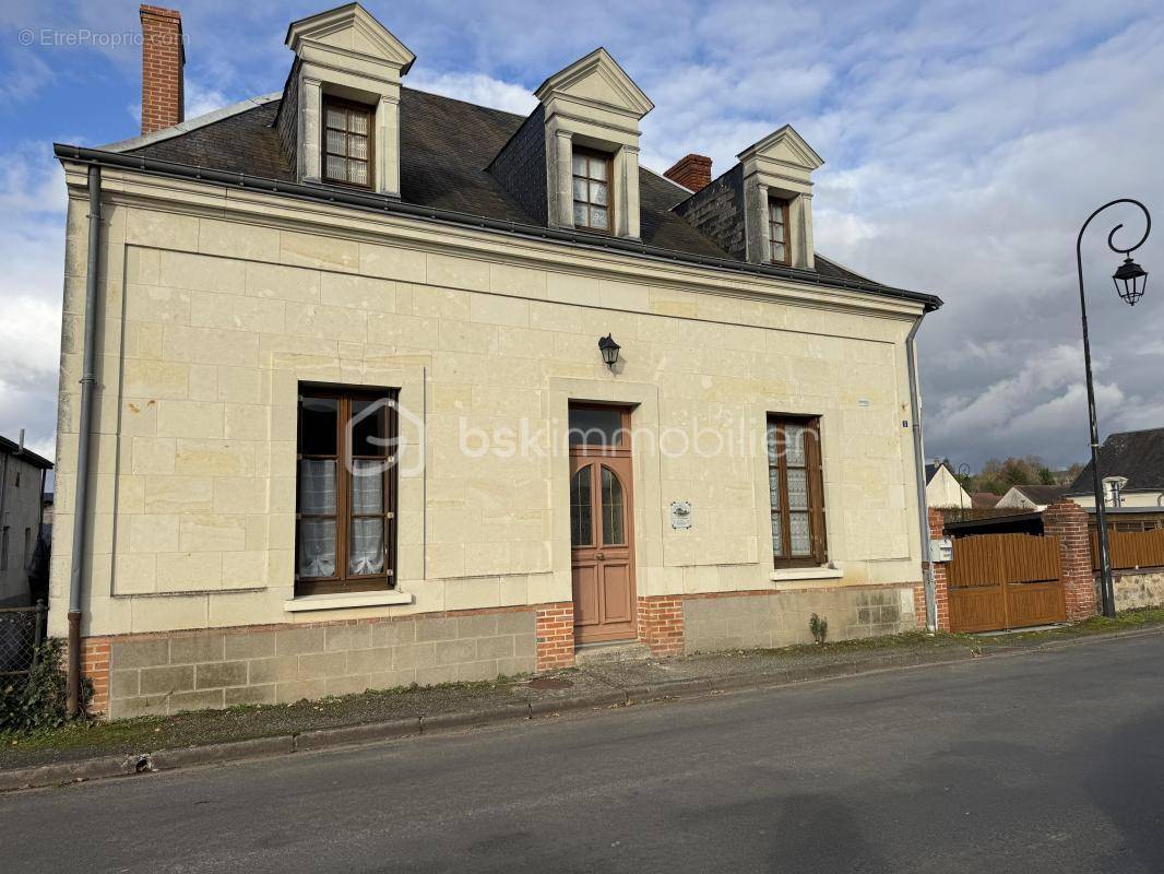 Maison à RUILLE-SUR-LOIR