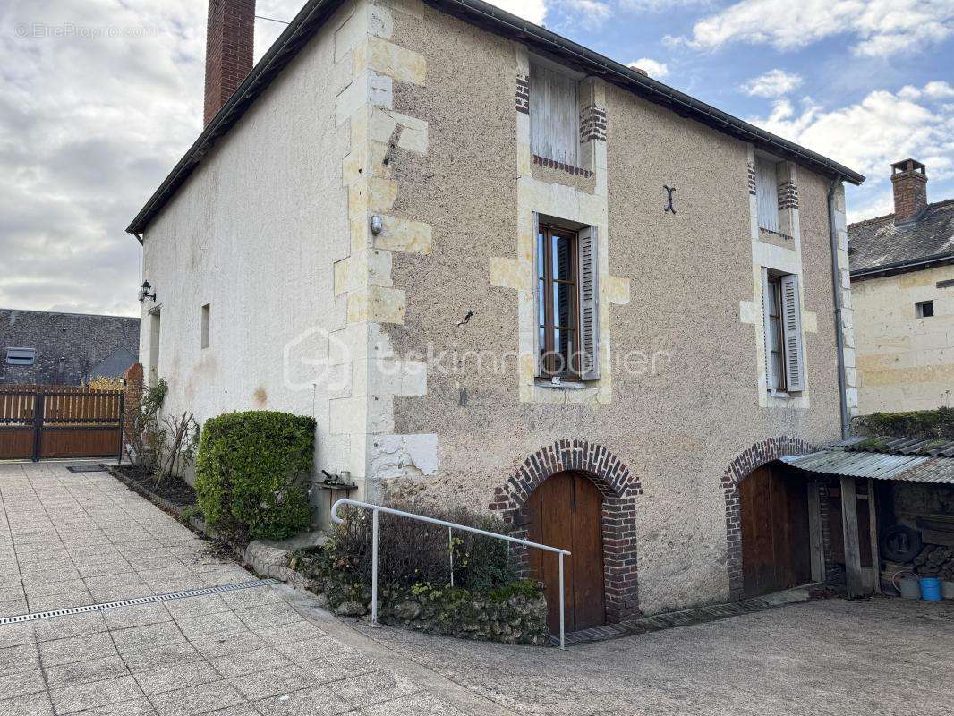 Maison à RUILLE-SUR-LOIR