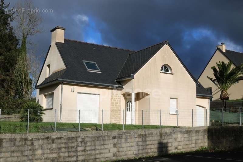 Maison à PLONEIS