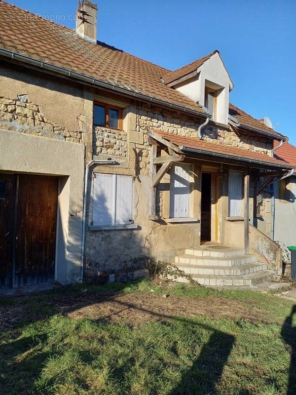 Maison à SAINT-LEGER-DU-BOIS