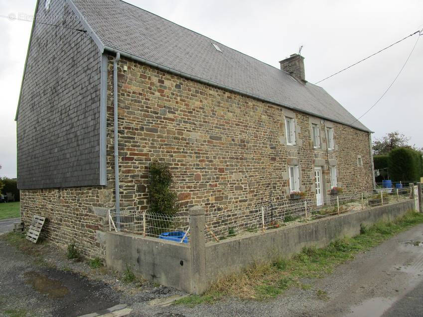 Maison à CAMPAGNOLLES