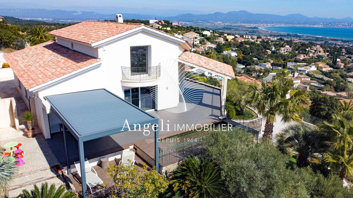 Maison à FREJUS