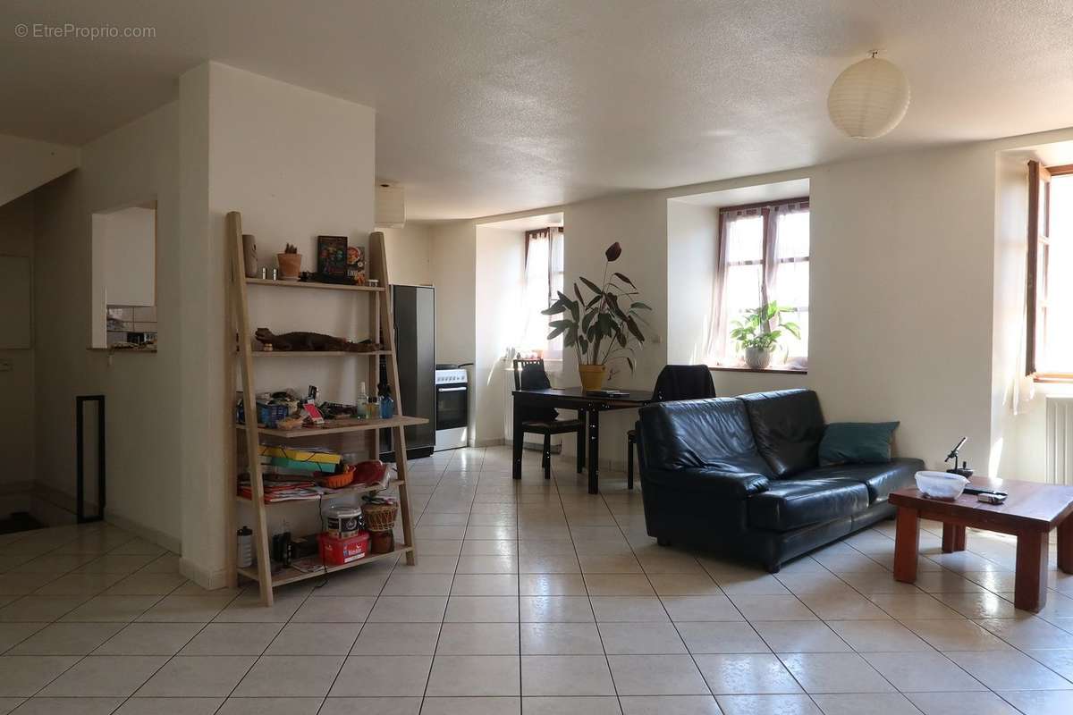 Appartement à LAPTE