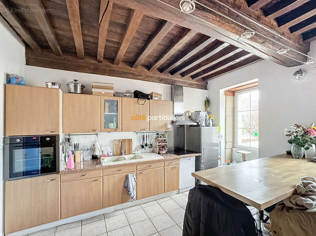 Appartement à MIREBEAU-SUR-BEZE