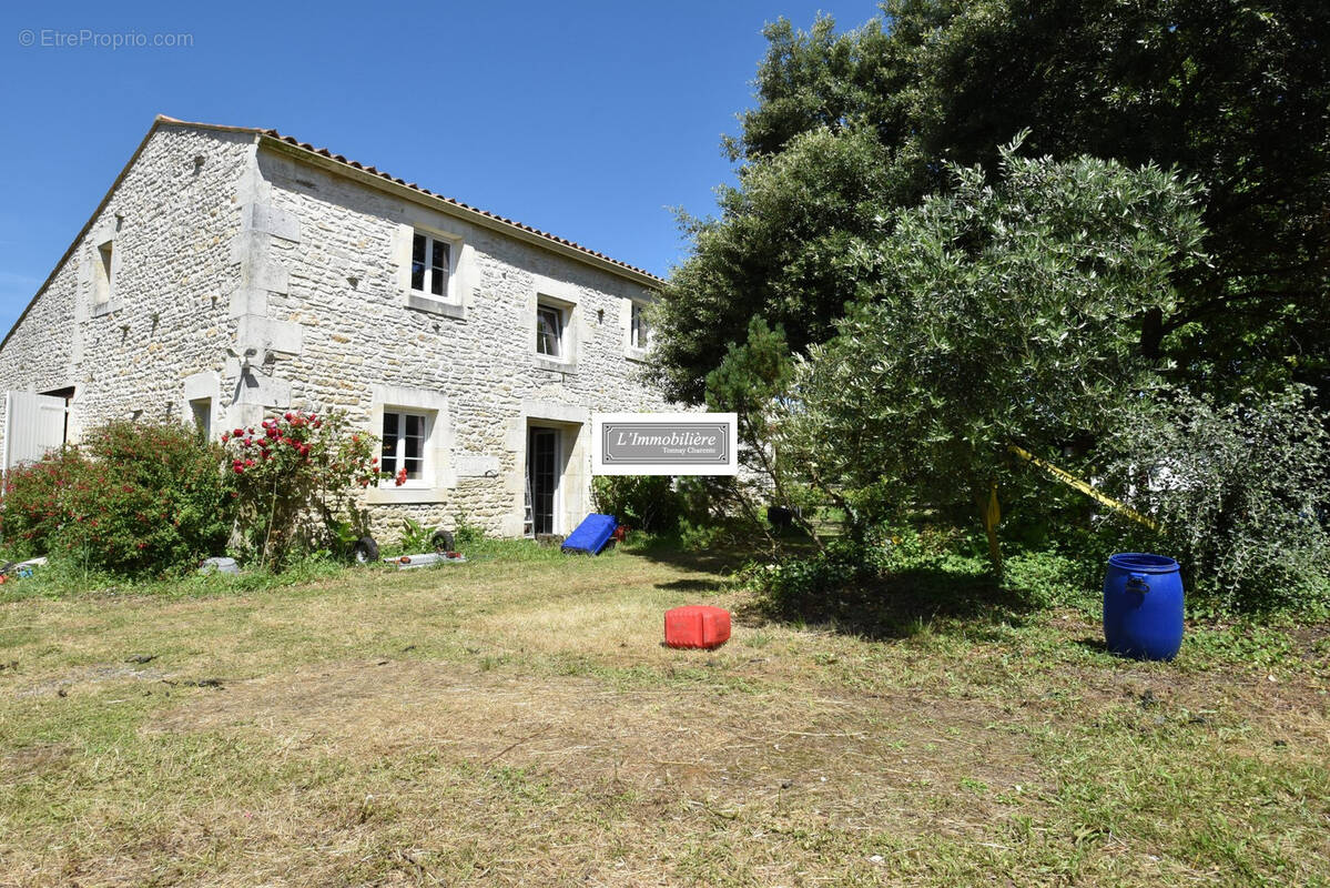 Maison à TONNAY-CHARENTE