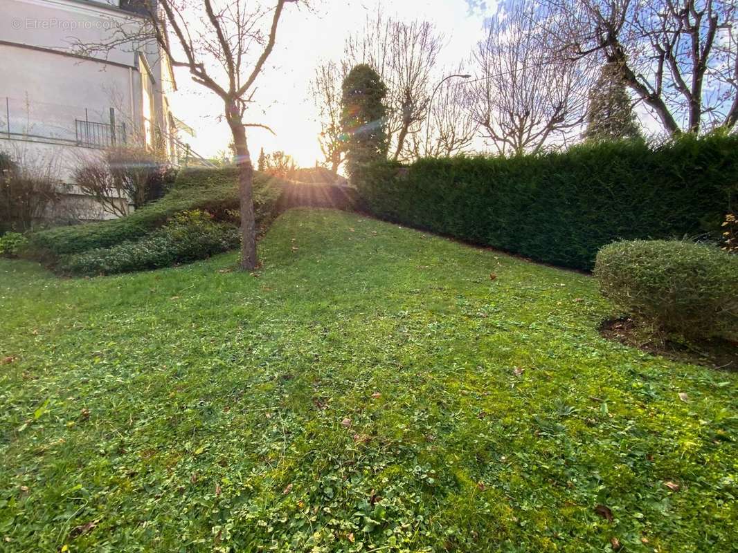 Appartement à LE RAINCY