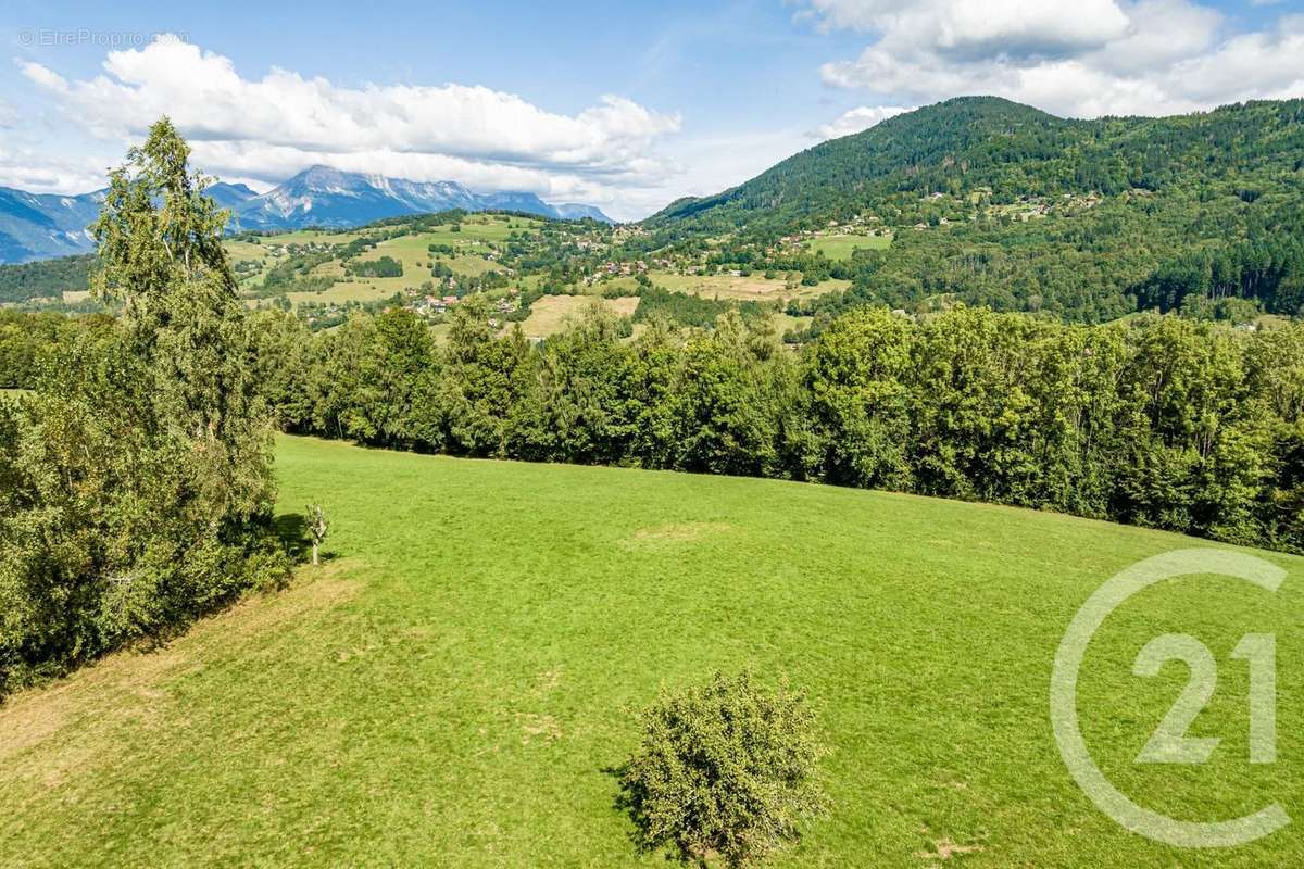 Terrain à SAINT-MARTIN-D&#039;URIAGE