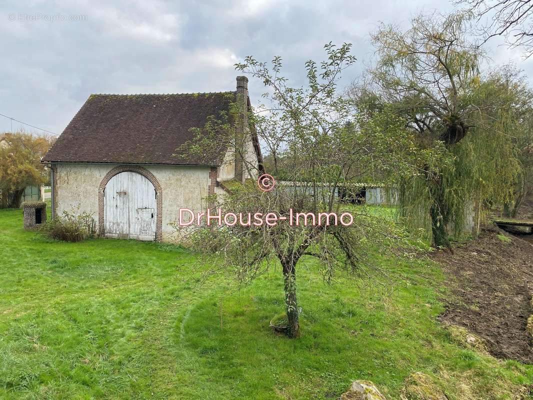 Maison à SAINT-MARTIN-SUR-OUANNE