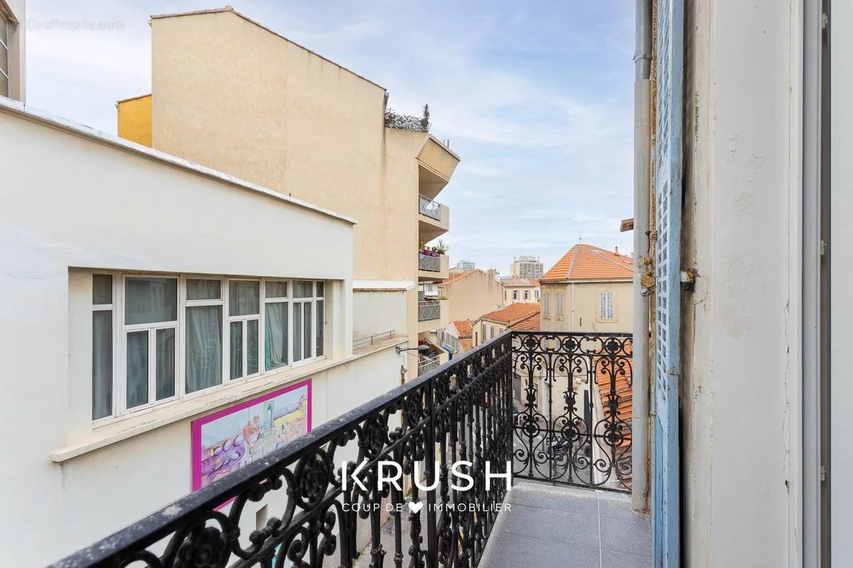 Appartement à MARSEILLE-7E