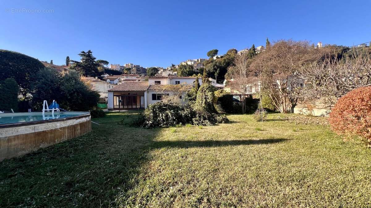 Maison à CAGNES-SUR-MER