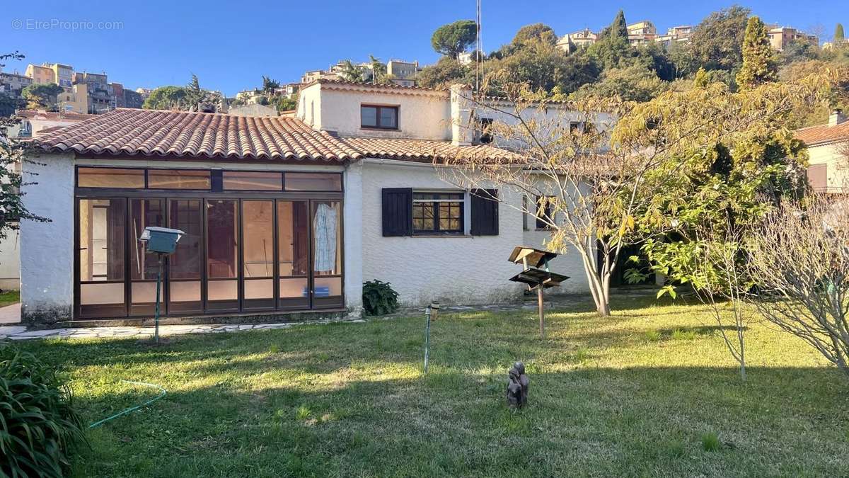 Maison à CAGNES-SUR-MER