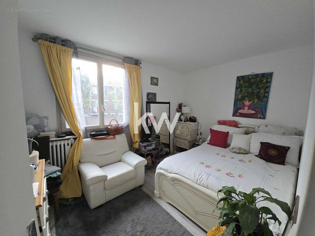 Appartement à LA COURNEUVE