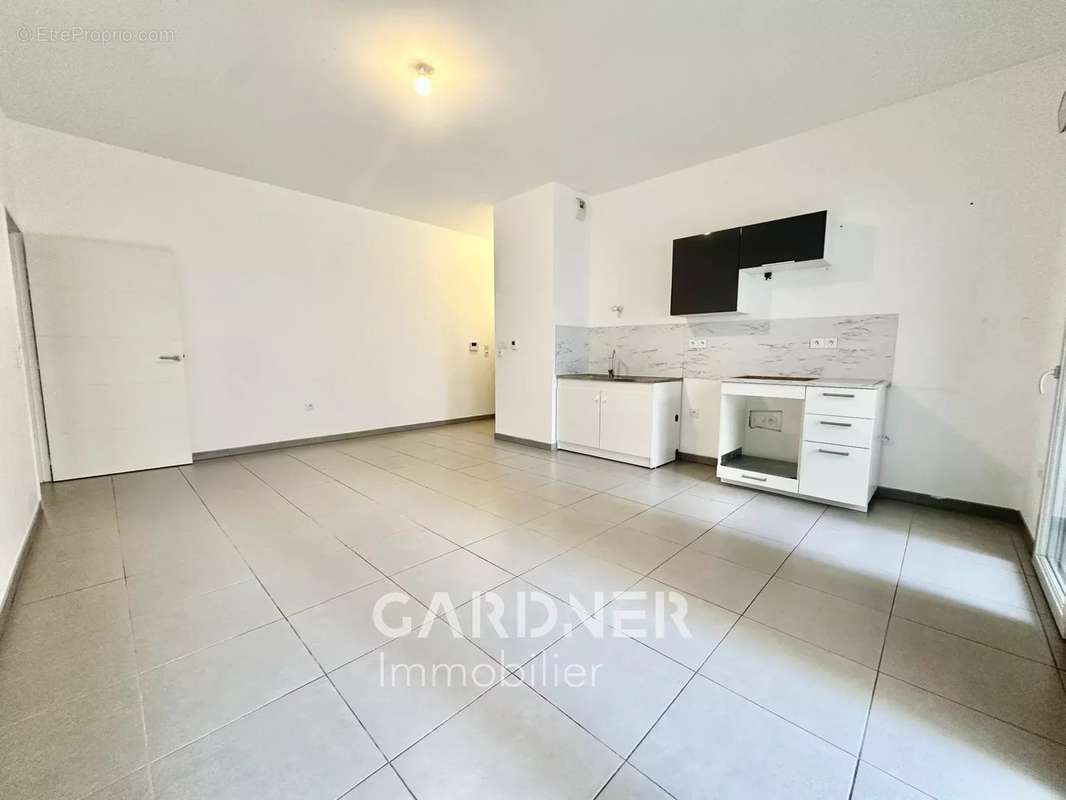 Appartement à MARSEILLE-2E