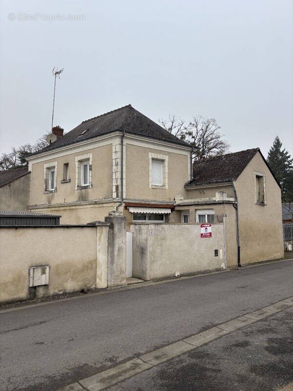 Maison à VERNOU-SUR-BRENNE