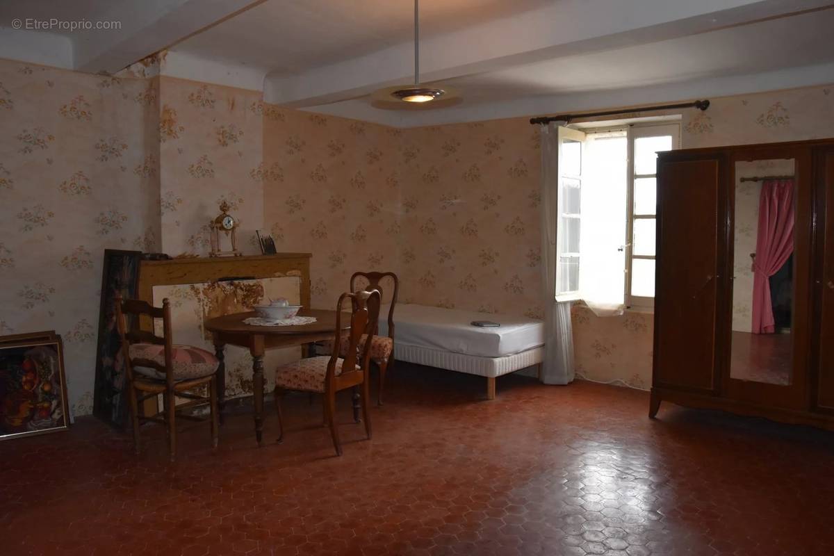 Appartement à CLAVIERS