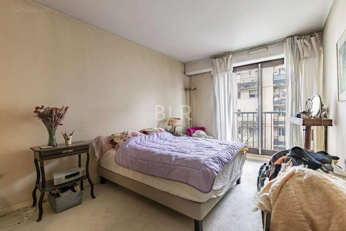 Appartement à PARIS-19E