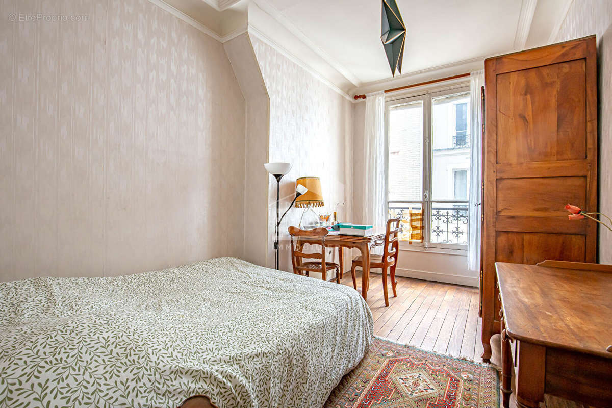 Appartement à PARIS-12E